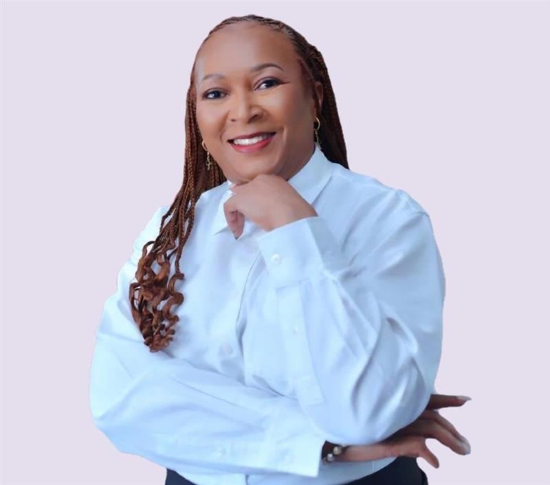 Ms Lindiwe Mamashela